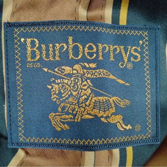 Burberrys Vintage Wool Double Breasted Coat - Picture 3 of 8